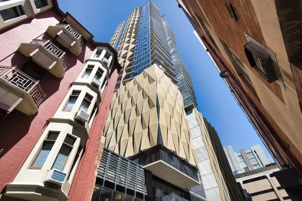 Apartment Queen Bed Luxury Parisian Paradise With Amazing City Views & Gym Adelaide