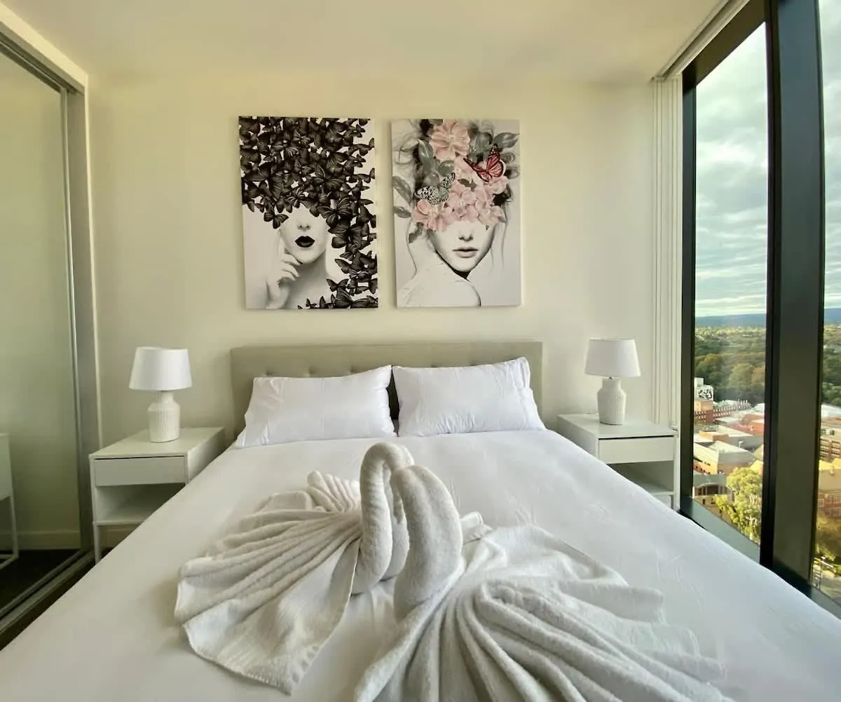 Queen Bed Luxury Parisian Paradise With Amazing City Views & Gym Adelaide 0*,  Australia